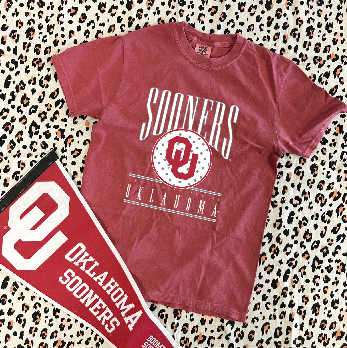 UNIV. OF OK 2024: OU Sooners Traditional Collegiate Tee (COMFORT COLORS SHORTSLEEVE)