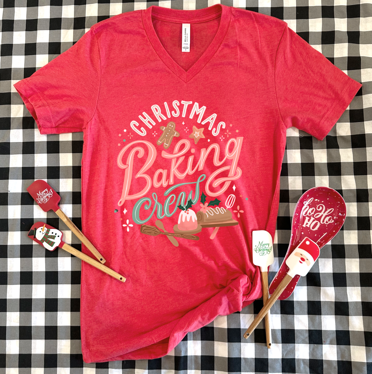 CHRISTMAS: Christmas Baking Crew - VNECK